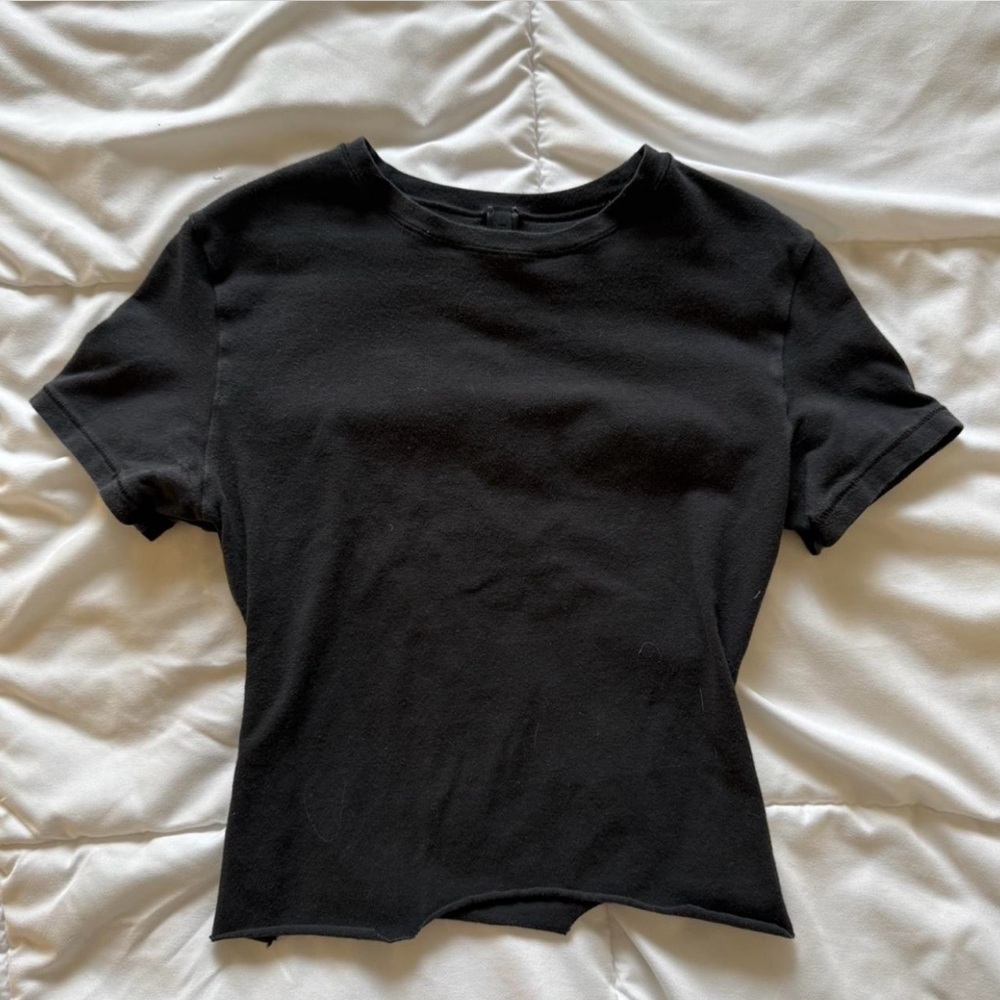 Skims Black tee